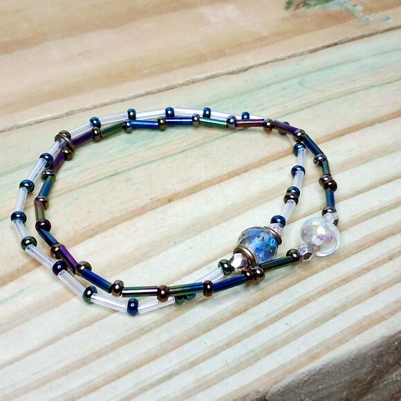 Dainty beaded double strand stretch bracelet - Picture 1 of 2